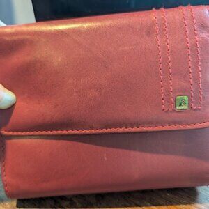 Buxton Tri-Fold Leather Ladies Wallet